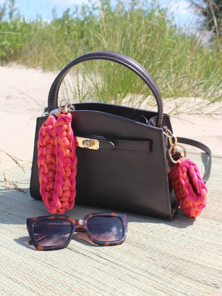 Instagram post from atelierlots. This post is in position 5.